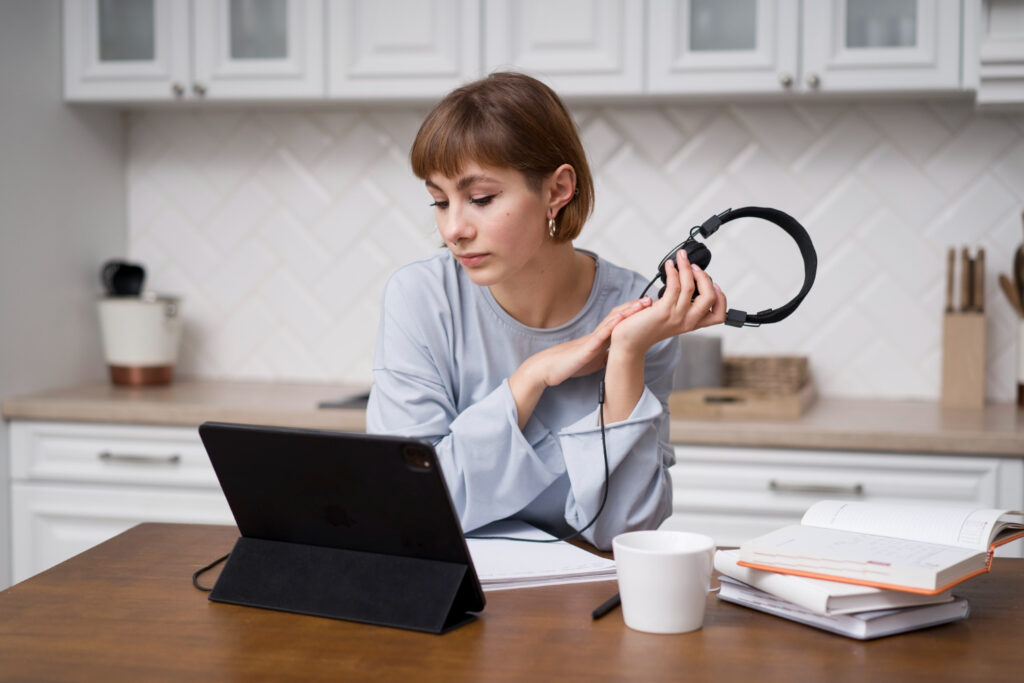 What are remote roles